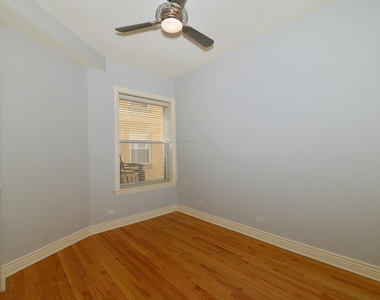 2547 N Clark Street - Photo Thumbnail 8