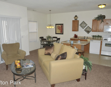 3047 Boardwalk Cir - Photo Thumbnail 2