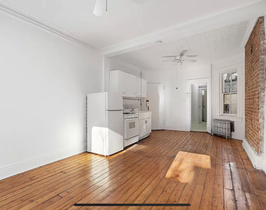 175 Bleecker Street - Photo Thumbnail 1