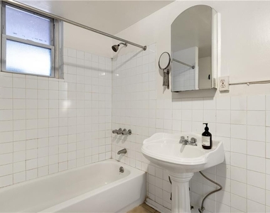 176 Clinton Avenue - Photo Thumbnail 4