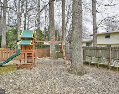 14305 Barkwood Dr - Photo Thumbnail 24