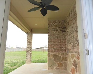 6005 Berry Ridge Lane - Photo Thumbnail 7