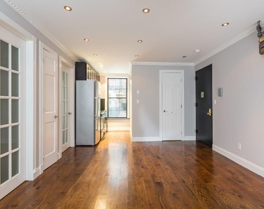  147 Avenue A, Unit 1r - Photo Thumbnail 2