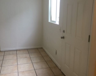 2317 Grand Ave - Photo Thumbnail 9