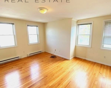 12 Hume Ave - Photo Thumbnail 1