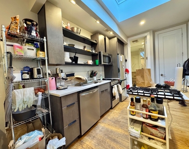 189 Johnson Avenue - Photo Thumbnail 2