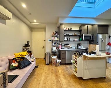 189 Johnson Avenue - Photo Thumbnail 1