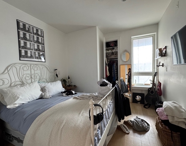 189 Johnson Avenue - Photo Thumbnail 5