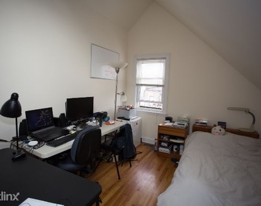 1720 W. Beach, Unit 2 - Photo Thumbnail 12