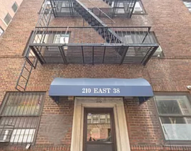 210 East 38th Street - Photo Thumbnail 9