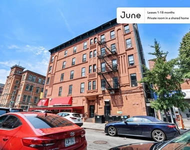 1675 Lexington Avenue - Photo Thumbnail 17