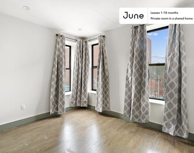 1675 Lexington Avenue - Photo Thumbnail 0