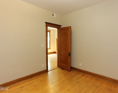 2312 W. Iowa, Unit 1r - Photo Thumbnail 11