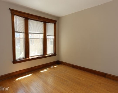 2312 W. Iowa, Unit 2r - Photo Thumbnail 10