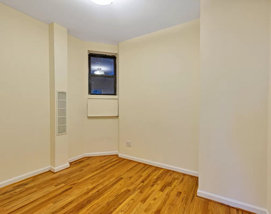 1378 York Avenue #2C - Photo Thumbnail 2