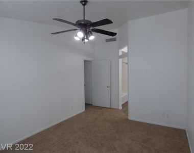 4013 Cape Sand Drive - Photo Thumbnail 9