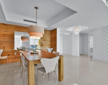 16275 Collins Avenue - Photo Thumbnail 10