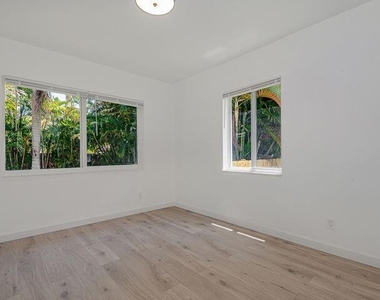 13641 Ne Miami Court - Photo Thumbnail 17