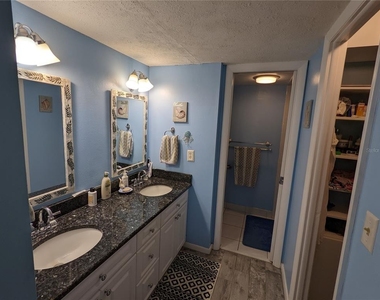 2616 Cove Cay Drive - Photo Thumbnail 14