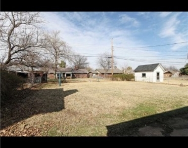 2733 Sw 56th - Photo Thumbnail 11