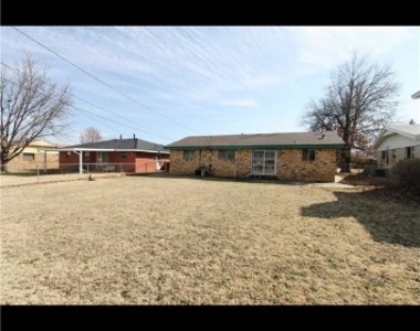 2733 Sw 56th - Photo Thumbnail 12