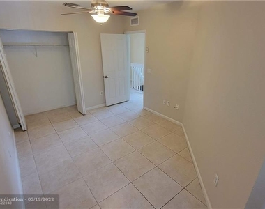 2864 Sw 83rd Ave - Photo Thumbnail 19