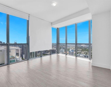 1100 Biscayne Blvd - Photo Thumbnail 26