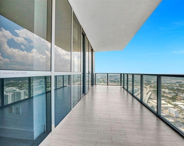 1100 Biscayne Blvd - Photo Thumbnail 30