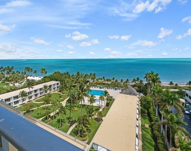 881 Ocean Dr - Photo Thumbnail 0