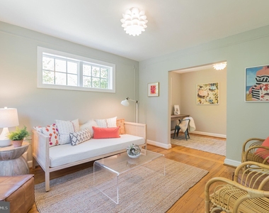 4508 Fessenden Street Nw - Photo Thumbnail 6