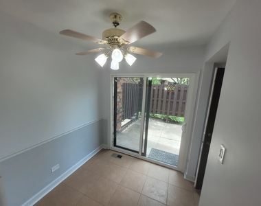 7309 Winthrop Way - Photo Thumbnail 11