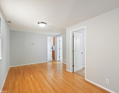 1350 N Bell Avenue - Photo Thumbnail 5