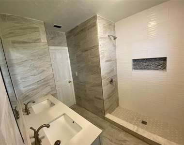 2541 W Cherry Street - Photo Thumbnail 10