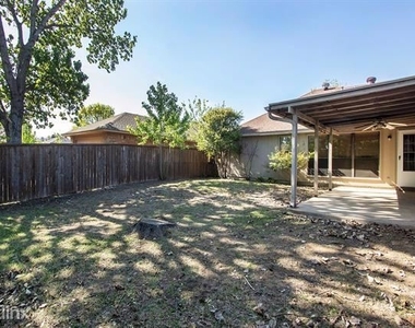 1538 Evergreen Drive - Photo Thumbnail 27