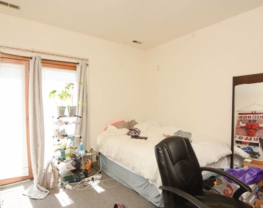 1351 N. Wolcott, Unit 4 - Photo Thumbnail 11