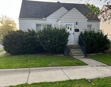 24308 Schroeder Ave - Photo Thumbnail 0