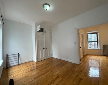 515 West 175th Street - Photo Thumbnail 7