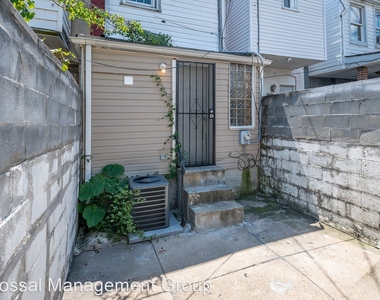 1304 Sargeant St - Photo Thumbnail 9