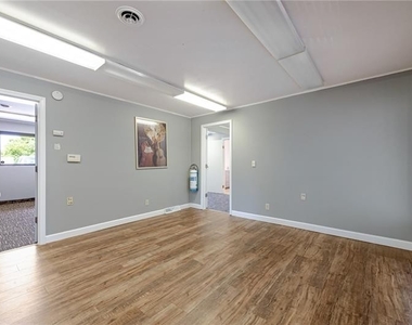 3203 Maryland Avenue, Suite 2 - Photo Thumbnail 8