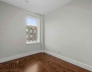 1031 Montgomery Street - Photo Thumbnail 5