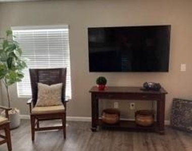 7728 Connemara Avenue - Photo Thumbnail 18