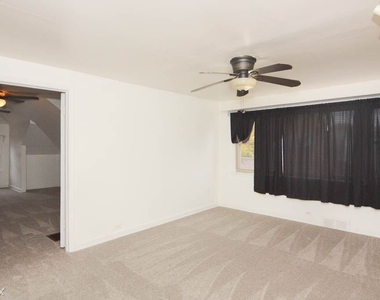 5922 W. Leland, Unit 2 - Photo Thumbnail 7