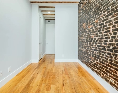 897 St Johns Place - Photo Thumbnail 8