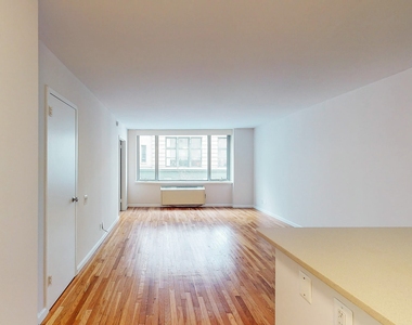 120 West 21st Street - Photo Thumbnail 9