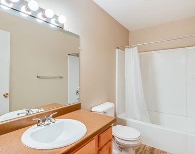 6141 Beechfield Dr - Photo Thumbnail 7