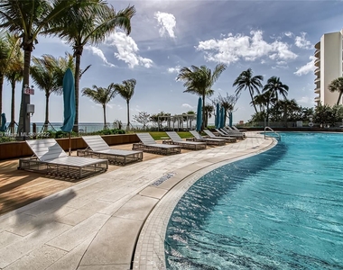 15701 Collins Ave - Photo Thumbnail 51