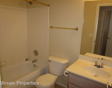 8359 W. Bluefield Avenue - Photo Thumbnail 11