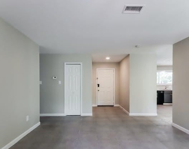 24518 Pine Canyon Dr - Photo Thumbnail 2