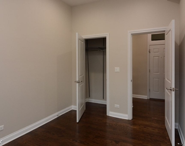 1758 W. Montrose, Unit 3 - Photo Thumbnail 13