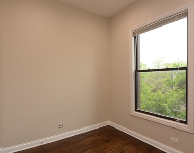 1758 W. Montrose, Unit 3 - Photo Thumbnail 10